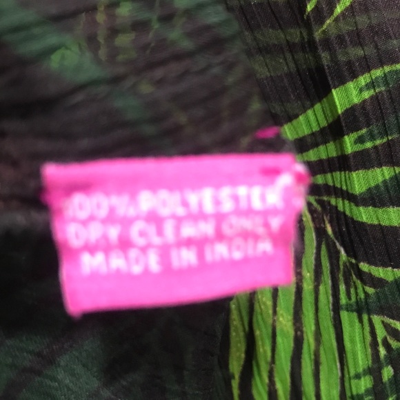 Women’s beach coverup size M embroidered beads - Picture 8 of 8